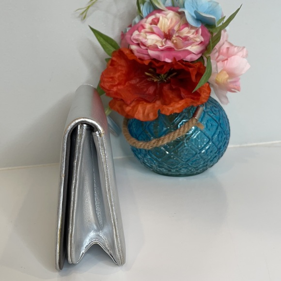 Eliza Gray Silver Wristlet with Rhinestone Flower